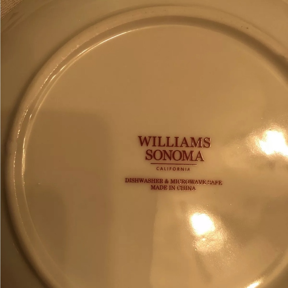 Williams Sonoma ‘TWAS THE NIGHT BEFORE CHRISTMAS Santa Is Coming Salad P… - Picture 3 of 3